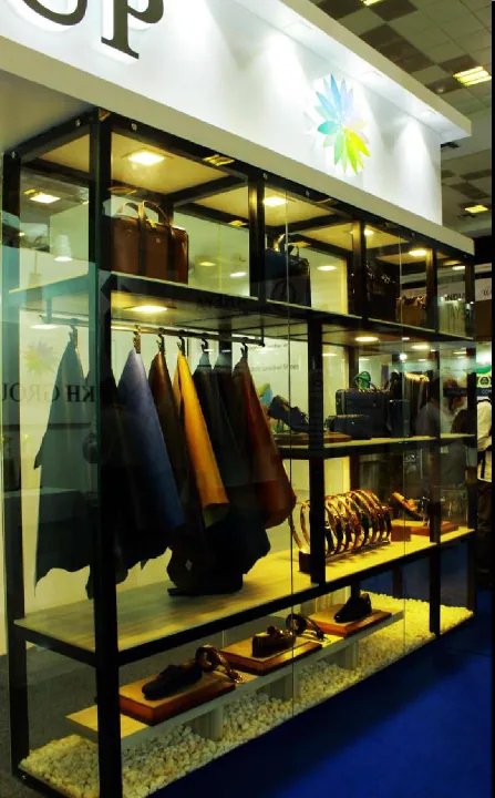 Custom exhibitions — photograph 10