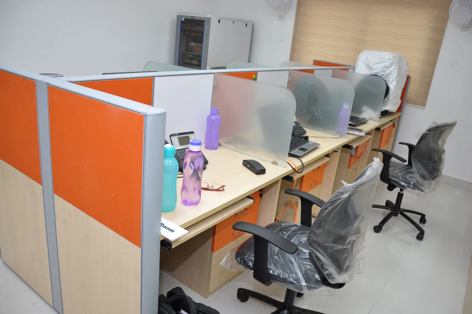 Office reception — photograph 7